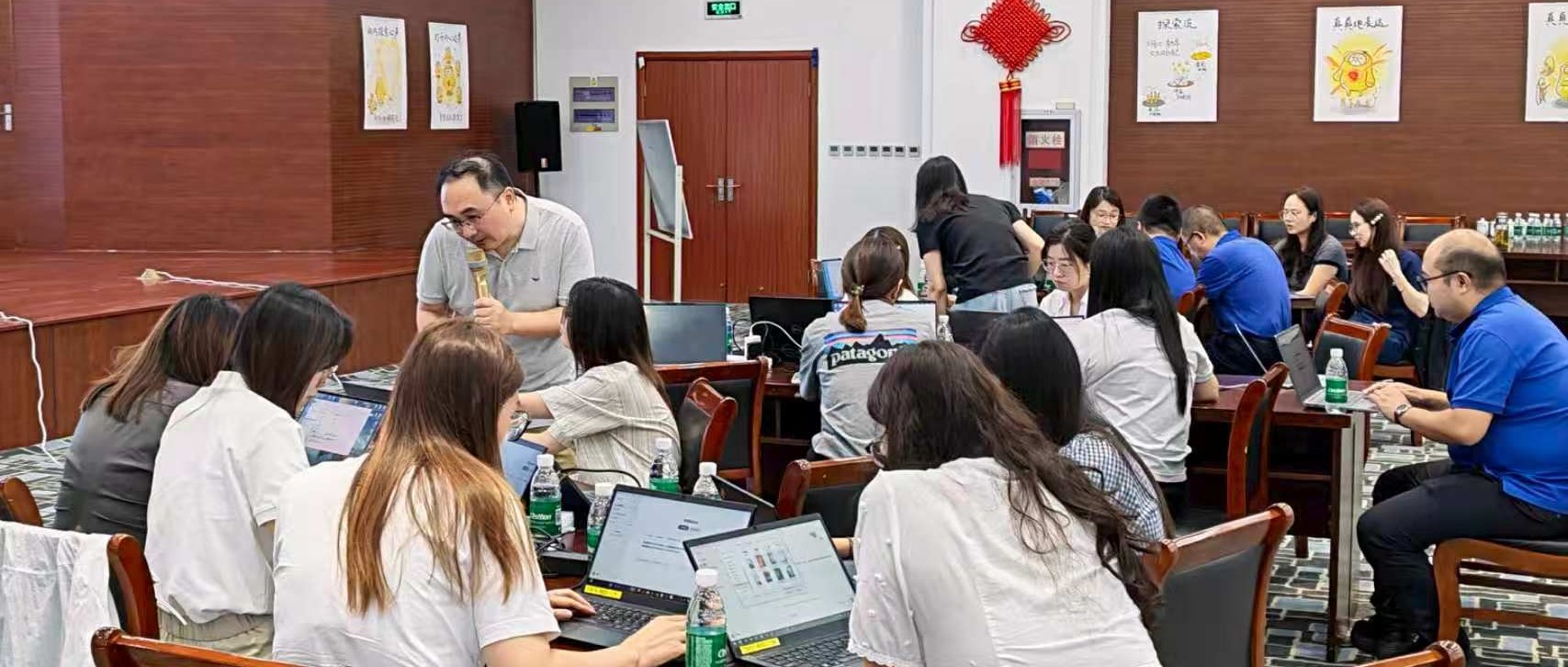 海睿数科面向苏州企业推出腾讯WorkBuddy实操培训班，手把手教数字化负责人封装可复用业务Skill